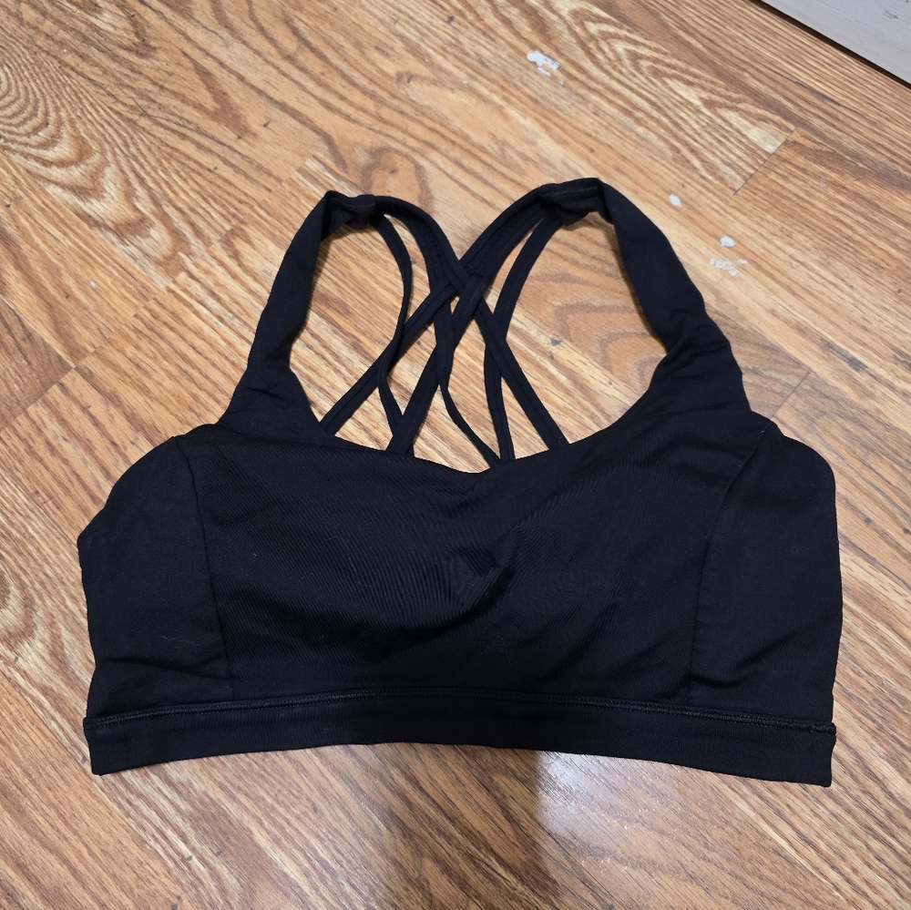 lululemon Free To Be Serene - Size 8